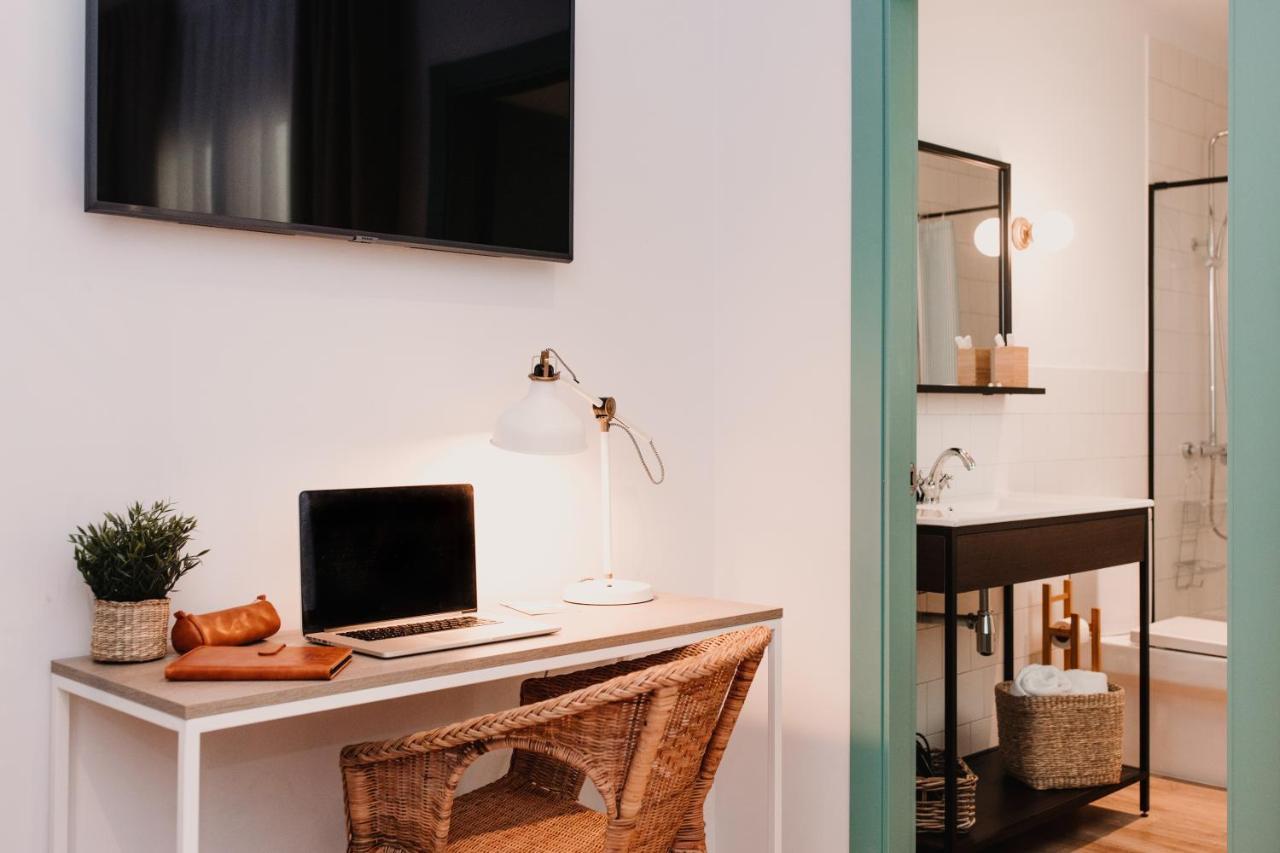 Lindala Hotell Valencia Exteriör bild